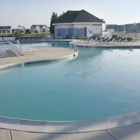 Bethany Bay Family & Friends Condo, Quiet setting, Wetland/Golf course/Bay Views