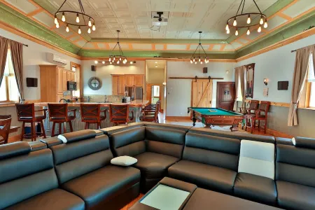 Restored Firehouse One Minute to Skiing on Main St