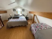 Peaceful Acres Cabin 3 - Cozy Cottage