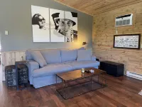 Bourbon Hideout - Private dock and access to Lower Hay Lake/Whitefish Chain Hotels in Ideal Township