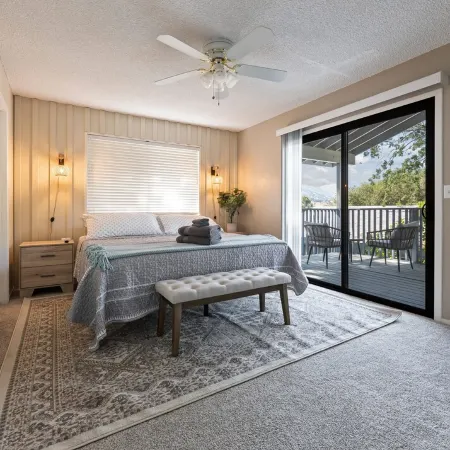 ✨ 3-King Beds / HotTub / EV Charger / Mountain View / Walk to River & Dining