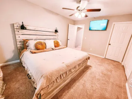 Pet Friendly Stay Near Percy Priest Reservoir & Nashville