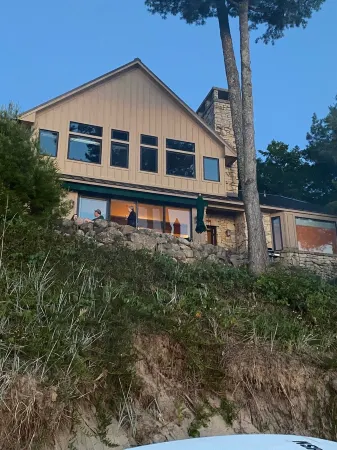 Stunning Lake Michigan Home with fireplace, steam room and sauna!