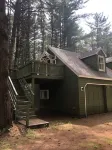 Location! Walking distance to Coach Light, Pine Tree, General Store and the Inn.