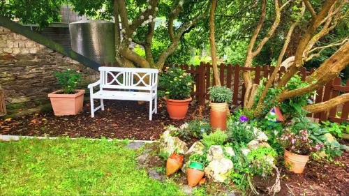 Haus mit Garten Direkt am Fluss mit Grillmöglichkeit, Terrasse und Viel Platz Hotels in Neumagen-Dhron