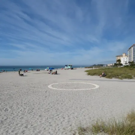 2 bed/2 Ba Venice Island Villa - Walk to Beach & Historic Downtown Venice!