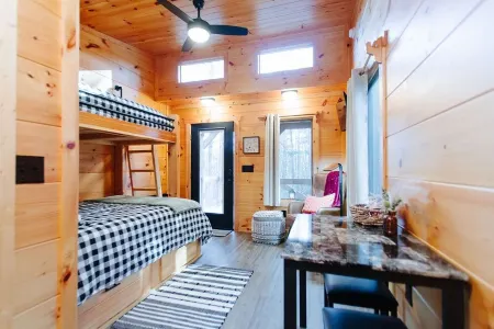 Cozy tiny cabin in the woods- Unit #1