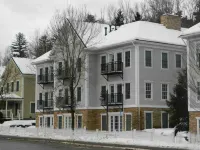 Stowe Village Hideaway ™- Your Winter Wonderland in Vermont - 4 tähden