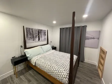 Ski in/out Condo Modern Mountain Top at Snowriver Resort