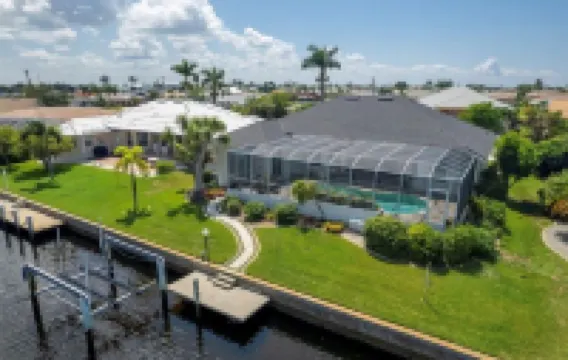 FANTASTIC!! LUXURY REMODEL, SUN FILLED-HEATED POOL, NEW LISTING, 5MIN 2FISHVILL