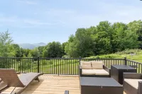 Centrally Located w/ easy access to Stowe and MRV Hotels in Waterbury Center