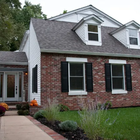 The Wild Rose ~ A Custom Glam Cottage with Theater! in Historic Old St Charles