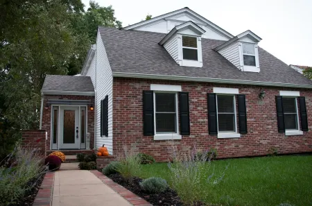 The Wild Rose ~ A Custom Glam Cottage with Theater! in Historic Old St Charles