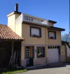 Tourist House La Pandiella Hotels near Senda del Arcediano