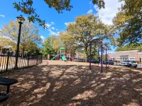 Beautiful Modern 3 Bedroom Home in Woodstock, GA Hotels in Woodstock