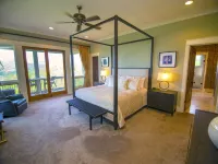 8000sf Luxurious Estate with Majestic Mountain Views Black Mountain / Asheville Hotels in Broad River