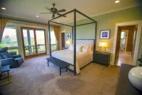 8000sf Luxurious Estate with Majestic Mountain Views Black Mountain / Asheville