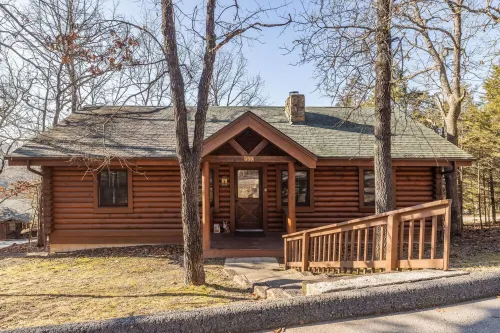 "Fox Trail" Luxury cabin at Branson Woods Resort