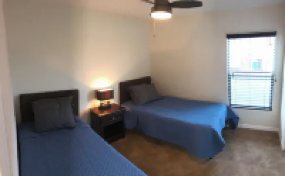 New Modern Vacation Home on a Budget! Smart TV Only. No Cable