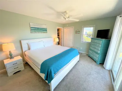 Oceanviews galore from "Salty Views", 3BR/2.5BA beach house Hotels near Public Beach Access(No Parking)