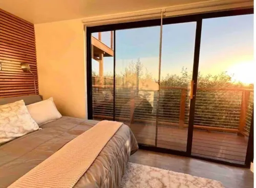 Main House + Guest Unit! 5 Bed / 3.5 Bath, Oakland Hills