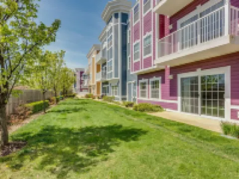 Luxury Downtown Getaway: 2BR Condo Near New Buffalo’s Top Attractions! Hotels in New Buffalo