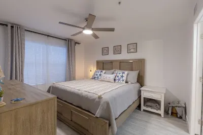 Avalon. Fully Renovated 2024.. Pool View Clearwater Country Club附近的飯店