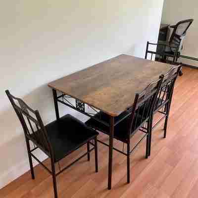 The Village - Private apartment w/ parking 5 min walking Others