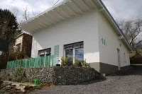 New Moselle holiday home Greene Knubbe, detached, quiet, on a sunny slope