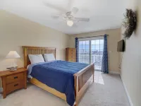 Spacious Beach Retreat • Steps to Boardwalk - Boutique