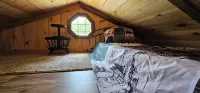 1 BR/1BR Lofted Cabin West Virginia Hatfield McCoy ATV Trails