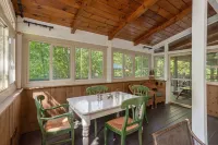 Chic Lodge 0.6m to Ski/Tube Resort+Winter Mtn Views - Kuntosalit