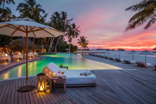 Como Maalifushi Hotels in Maalefushi