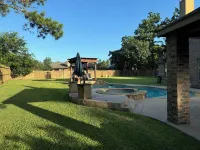 Nice Family Friendly, WalMart and HEB & Wallgreens Walking, Iron Man