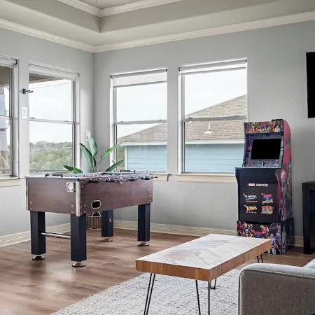 Lake Travis Luxury Home - Theater, Hot Tub, Game Room - Sleeps 16