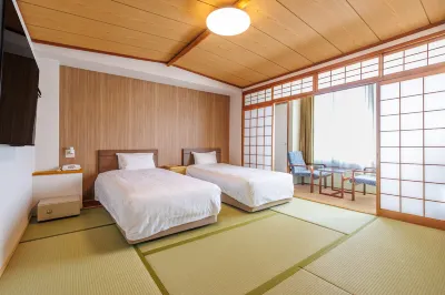 Shirahama Onsen KKR Shirahama Mihamaso Hotels near Adventure World