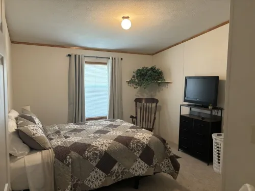 Peaceful Country Getaway on an acre