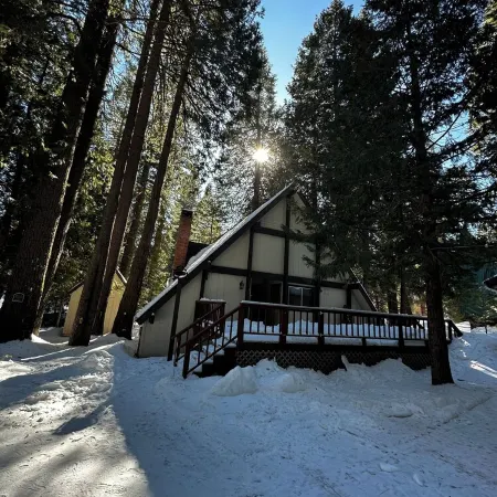 Secluded Cabin at Shaver Lake – Quiet, Private & Family Friendly