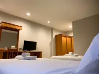 Namthong Hotel  호텔