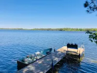 "The Cabin" on the Shore of Loon Lake! Create Memories!