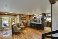 Ranked #1 by VRBO in Flagstaff for 4 years! AC, Pets and Hot Tub! - 4 ดาว