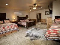 Beautiful 5/5.5 Home on 5 Acres w/Private Pool. River Access 2 m. Away Hotels in Real County