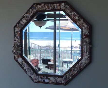 2bd2 1/2ba sleeps8 1st&2fltownhouse onbeachw/dolphin views,boating,tennis,fishin