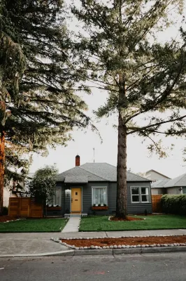 Modern House, Walk To Historic Downtown!