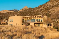 Lavishly Remodeled House With Spectacular Views