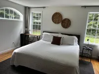 Modern Farmhouse Vacation Home Hotels in Madison