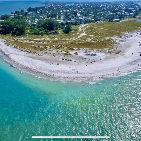 Beautiful, Gulf-Front Home on Bean Point--Halcyon House