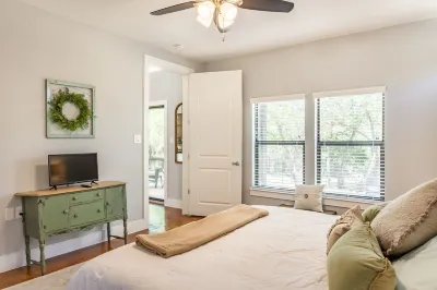 Oaks Ranch- Gorgeous Home near Guadalupe River State Park