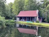 Cozy Mountain Cabin with pond one mile from the Blue Ridge Parkway
