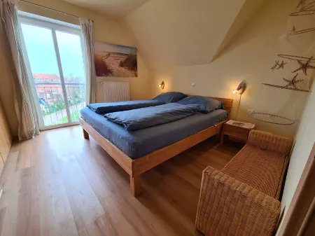 "FeWo Meeresblick am Sandstrand"-2 Bedrooms- Balcony-2nd Floor-50 Meters to the Beach
